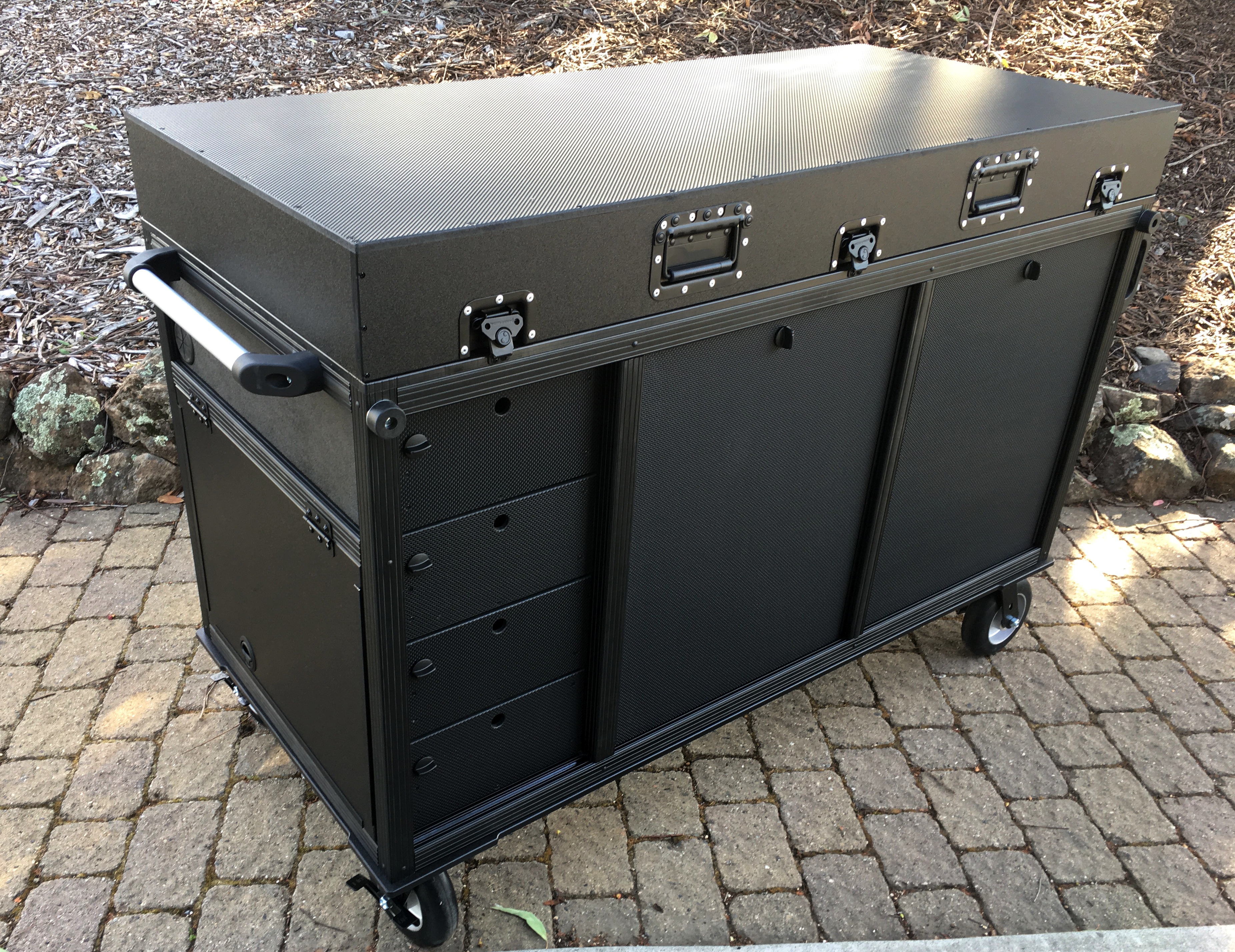 Bigfoot Mobile Systems workstation
